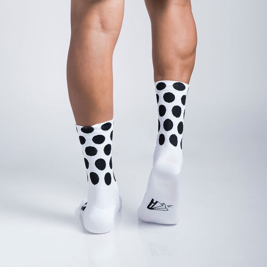 Calcetas deportivas classic Keep Going Dots de compresión ligera para correr y entrenamiento funcional.