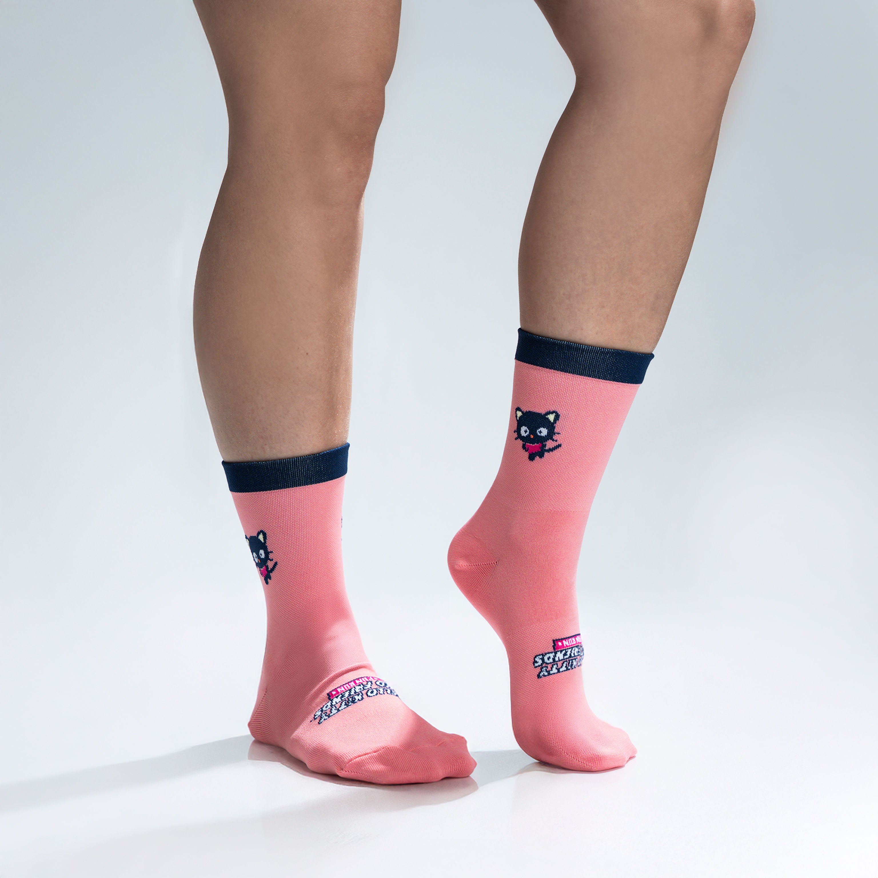 Calcetas deportivas Kitty & Friends con soporte en arco, tecnología antiampollas y diseño kawaii para correr y gym diseño chococat