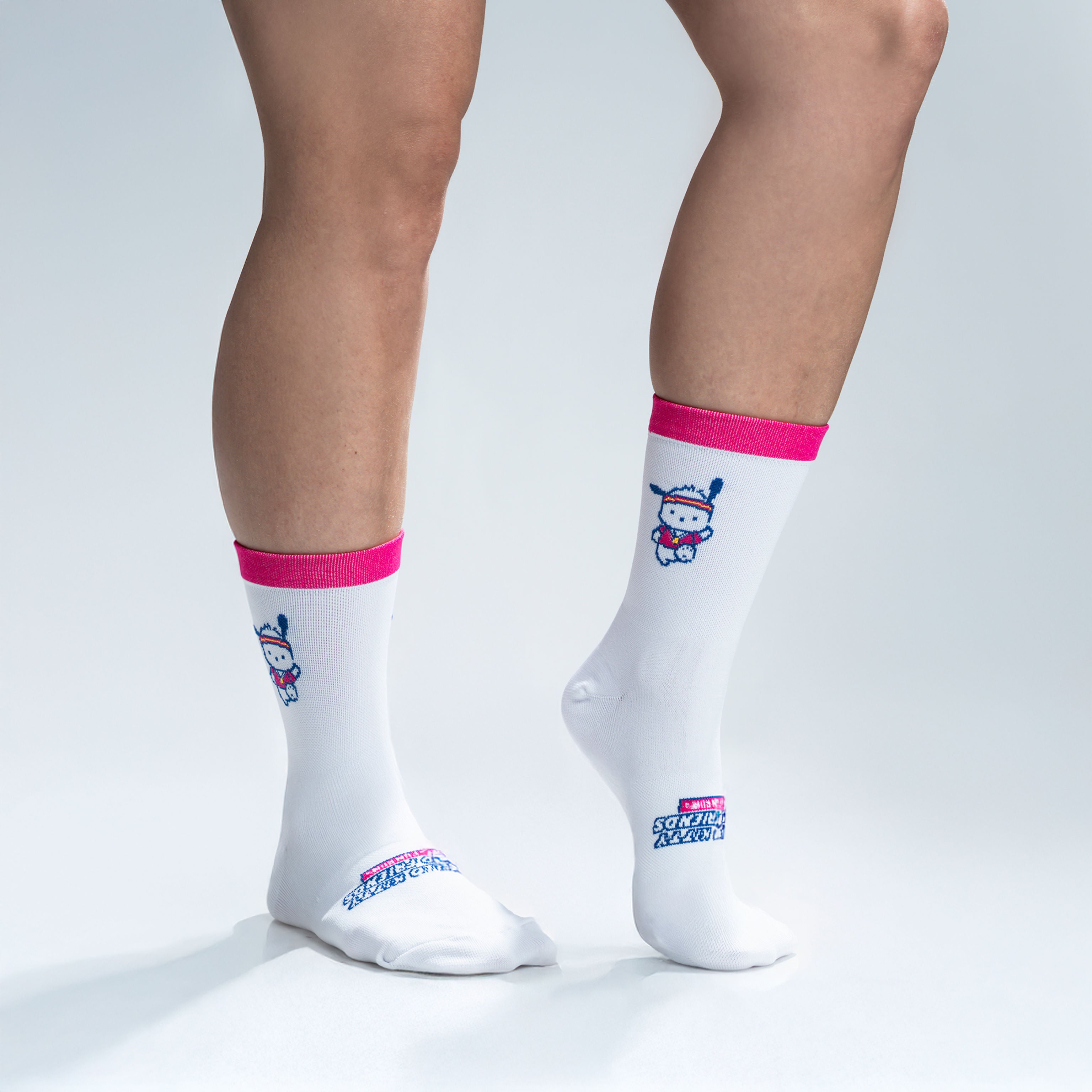 Calcetas deportivas Kitty & Friends con soporte en arco, tecnología antiampollas y diseño kawaii para correr y gym diseño Pochacco