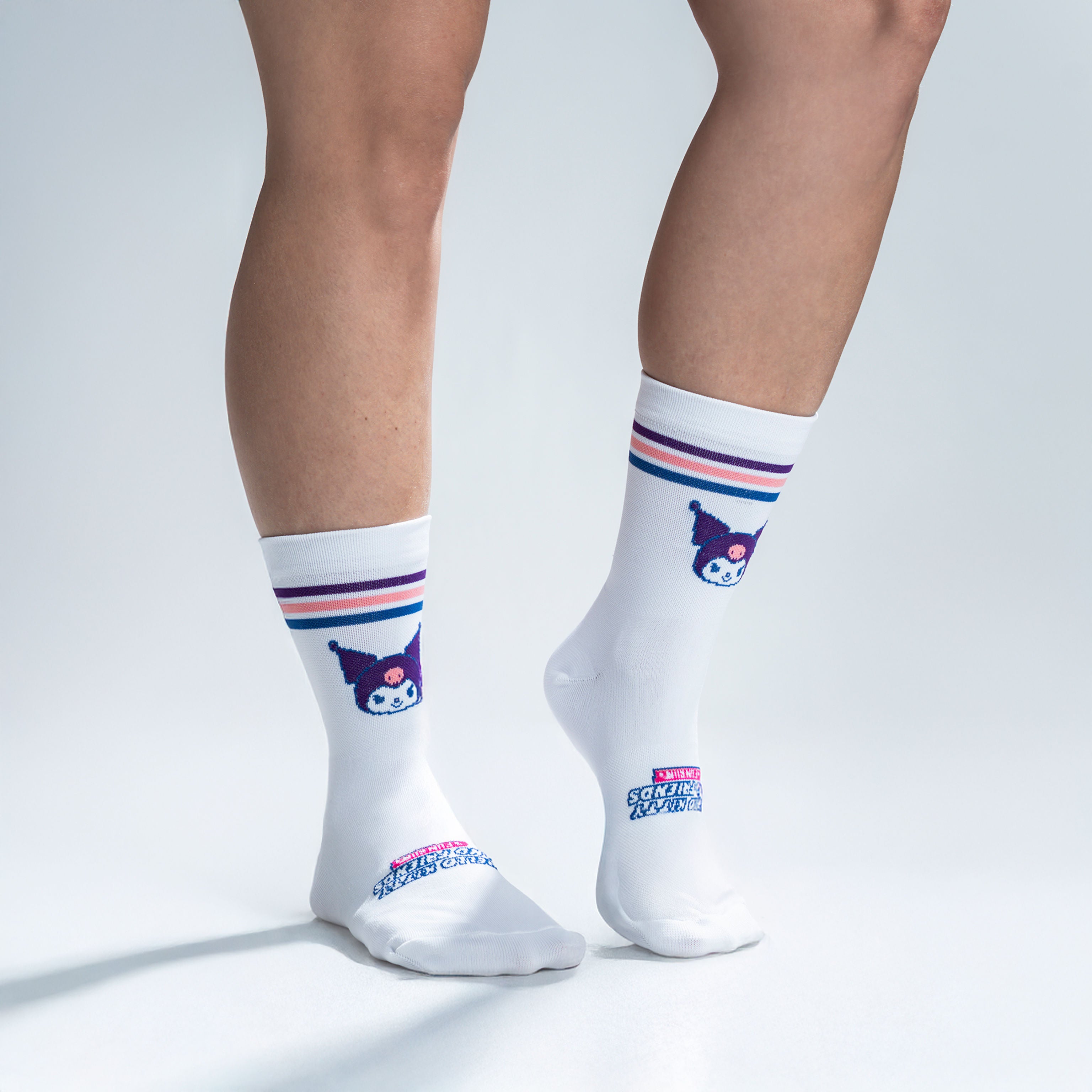 Calcetas deportivas Kitty & Friends con soporte en arco, tecnología antiampollas y diseño kawaii para correr y gym diseño kuromi