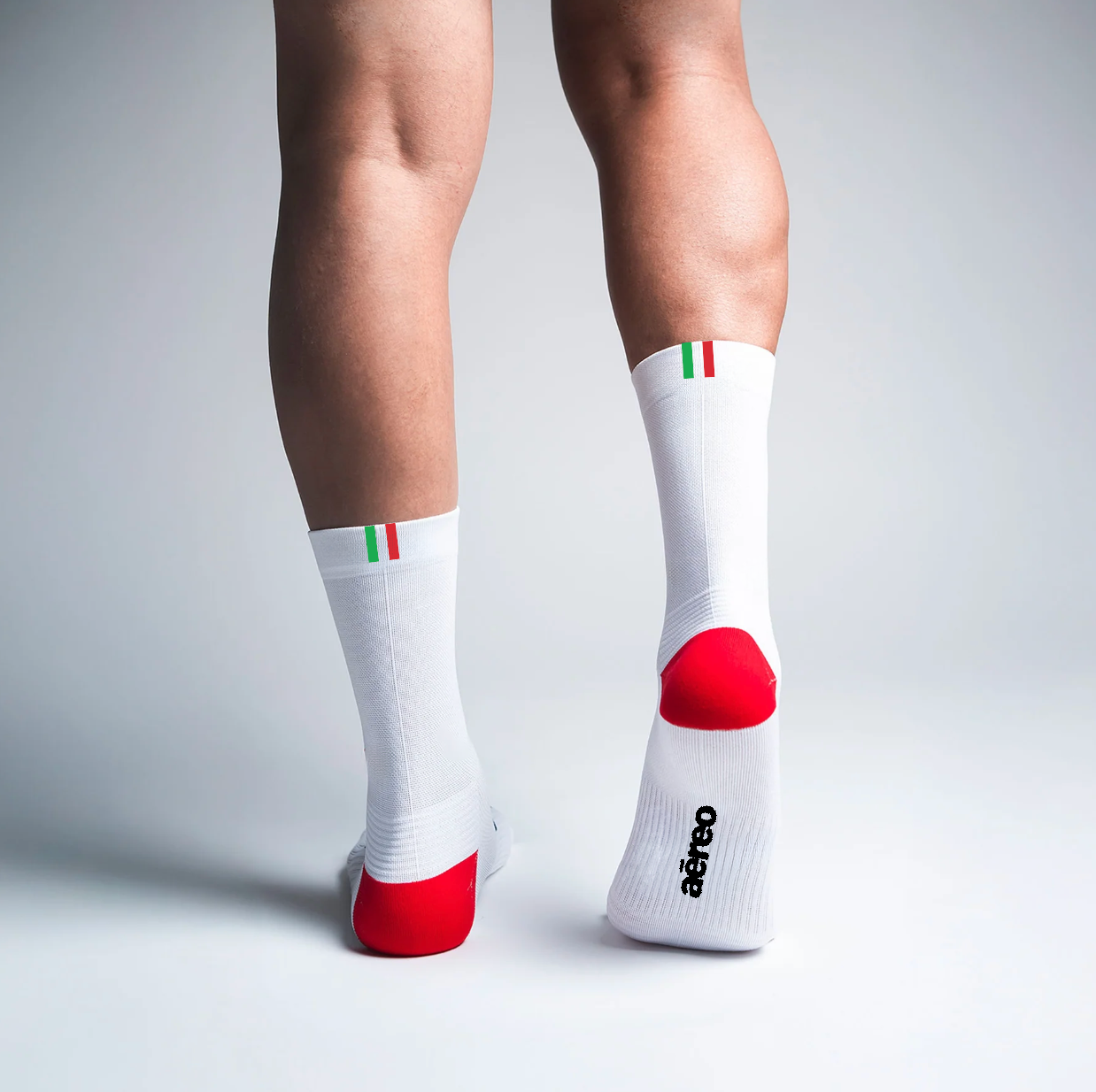 Calcetas deportivas México Intensity con diseño inspirado en México, tejido transpirable, soporte técnico y compresión ligera para running y entrenamiento.