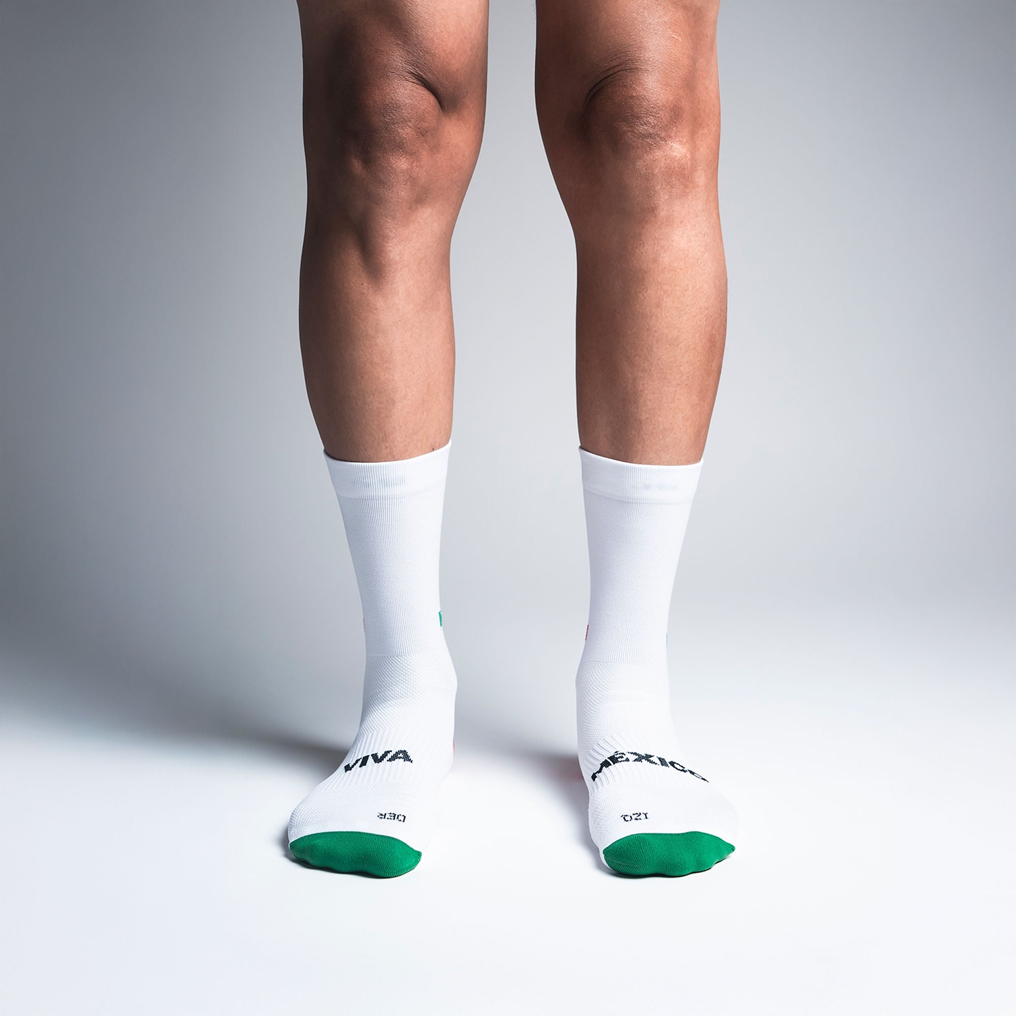 Calcetas deportivas Viva México Bandera para running, maratón y ciclismo. Con diseño técnico transpirable, compresión media y soporte en arco plantar, costura antiampollas.