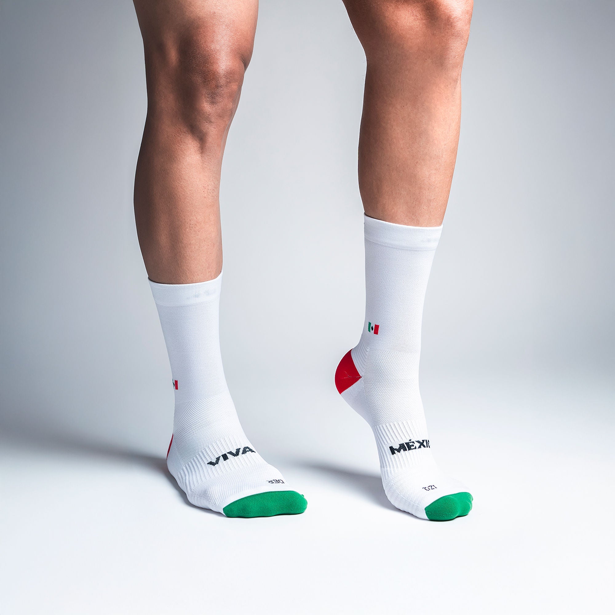 Calcetas deportivas Viva México Bandera para running, maratón y ciclismo. Con diseño técnico transpirable, compresión media y soporte en arco plantar, costura antiampollas.