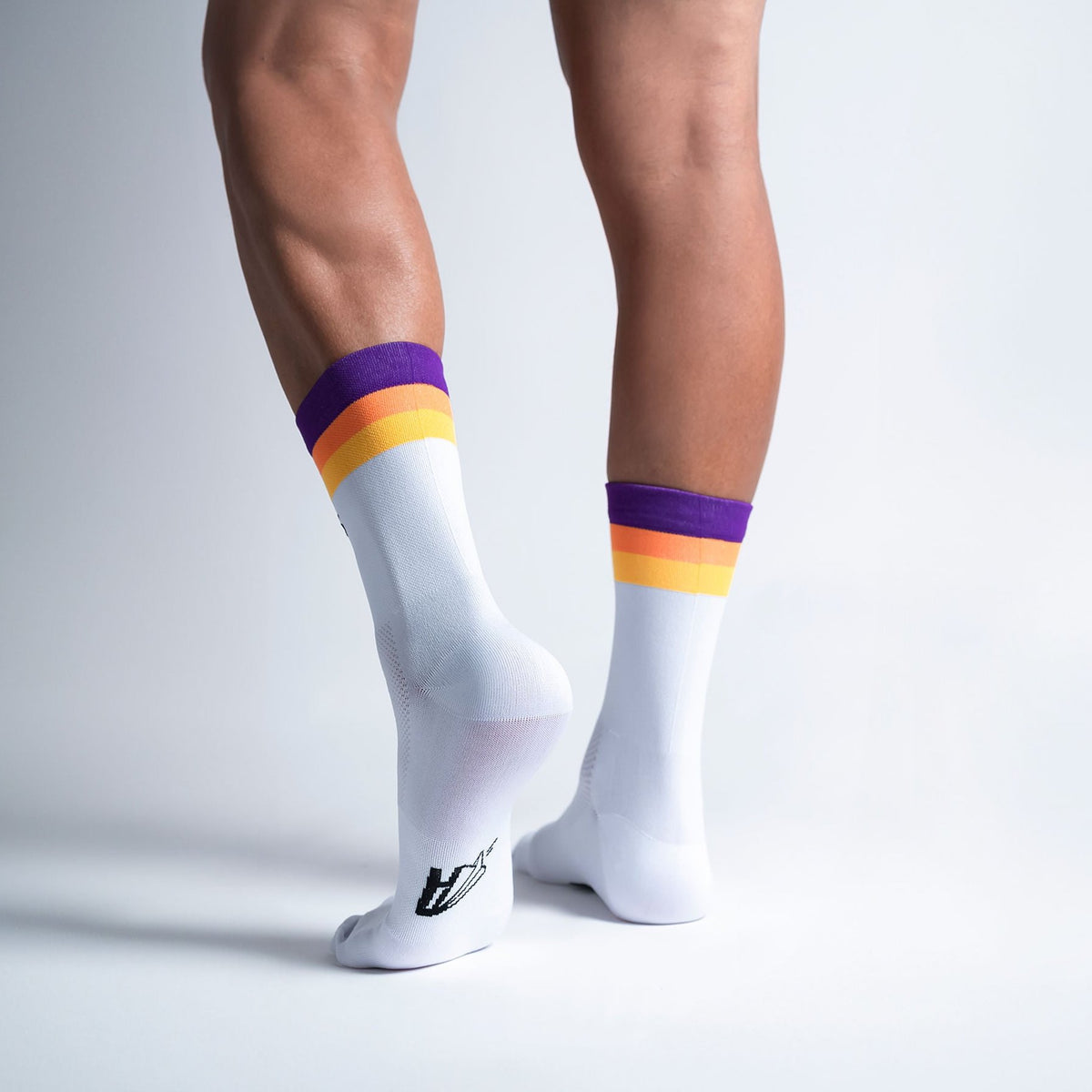 Calcetas Maraton Lala Intensity Max Cushion con diseño inspirado en México, tejido transpirable, soporte técnico y compresión ligera para running y entrenamiento.
