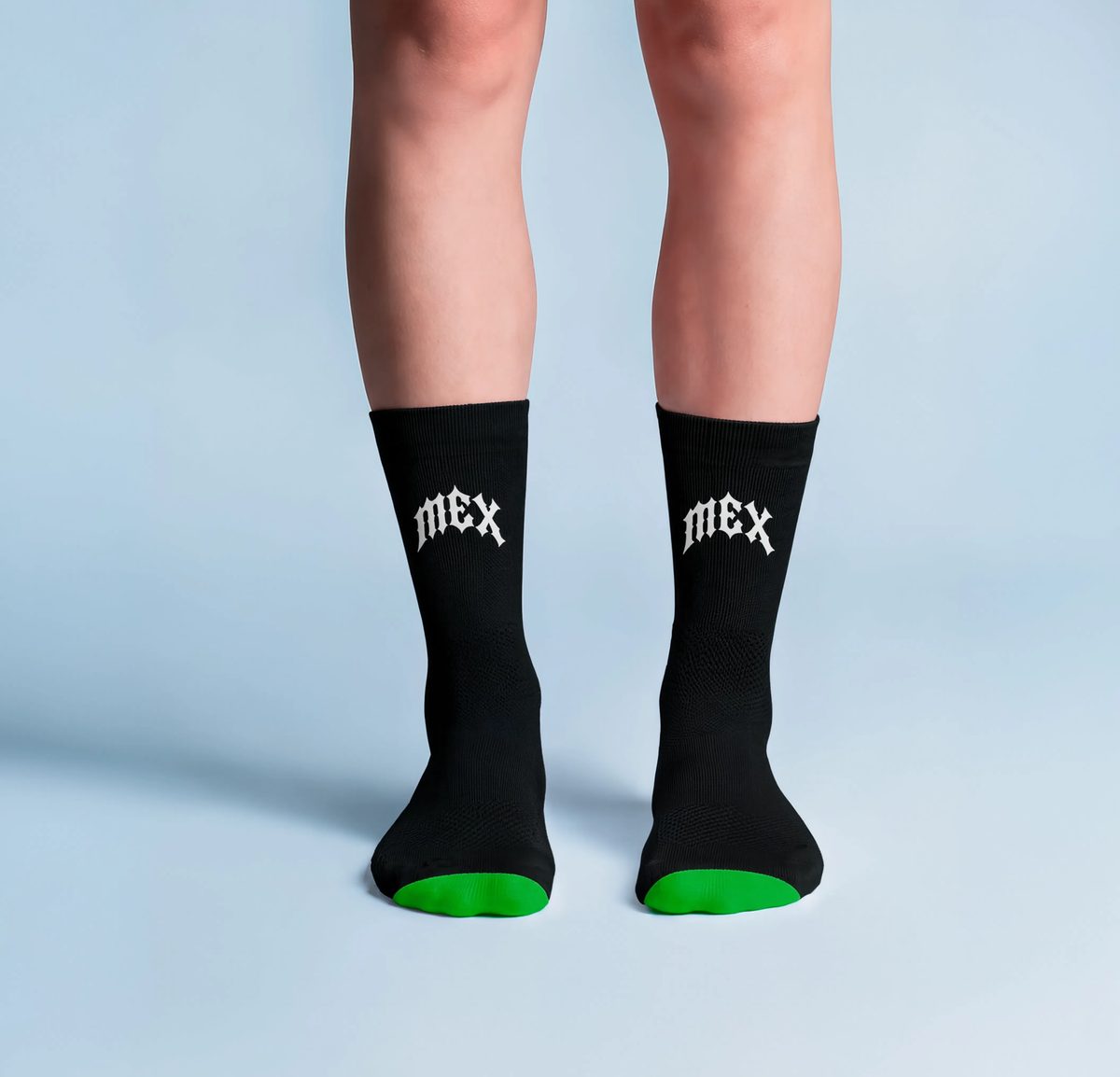 Calcetas México Intensity Max Cushion con diseño inspirado en México, tejido transpirable, soporte técnico y compresión ligera para running y entrenamiento.