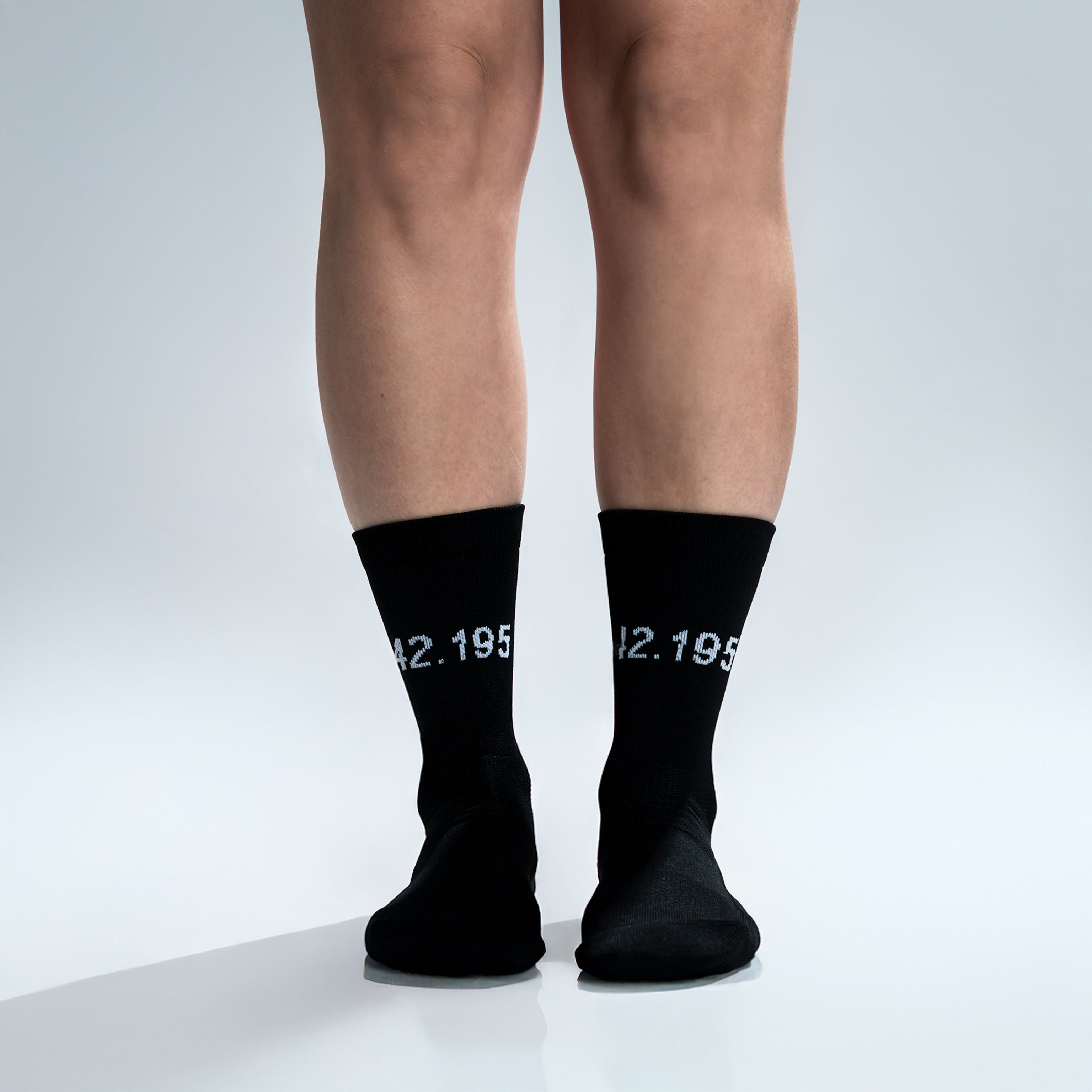 Calcetas deportivas Marathon Spirit unisex para running y maratón, cómodas, transpirables y costura antiampollas.