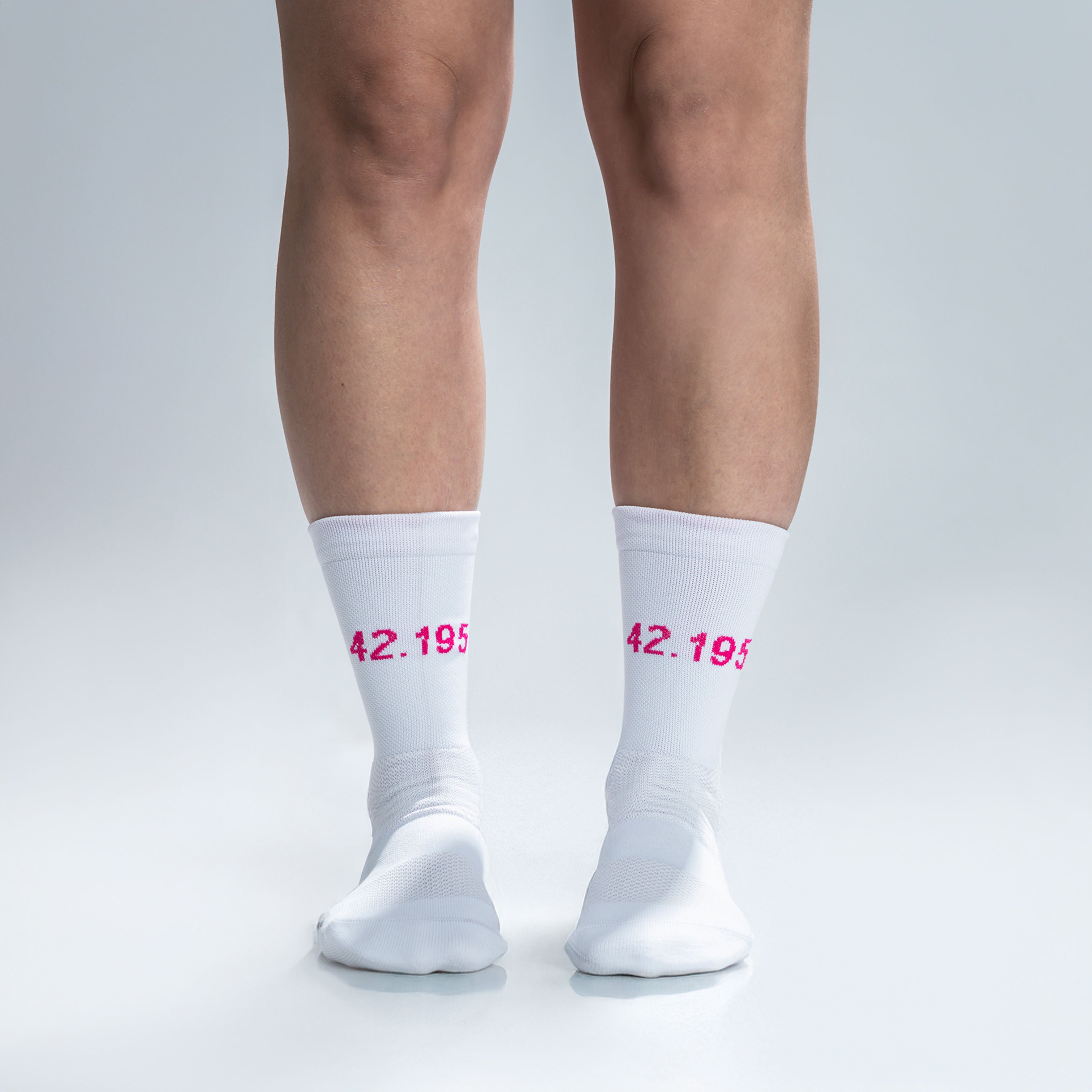 Calcetas deportivas Marathon Spirit unisex para running y maratón, cómodas, transpirables y costura antiampollas.